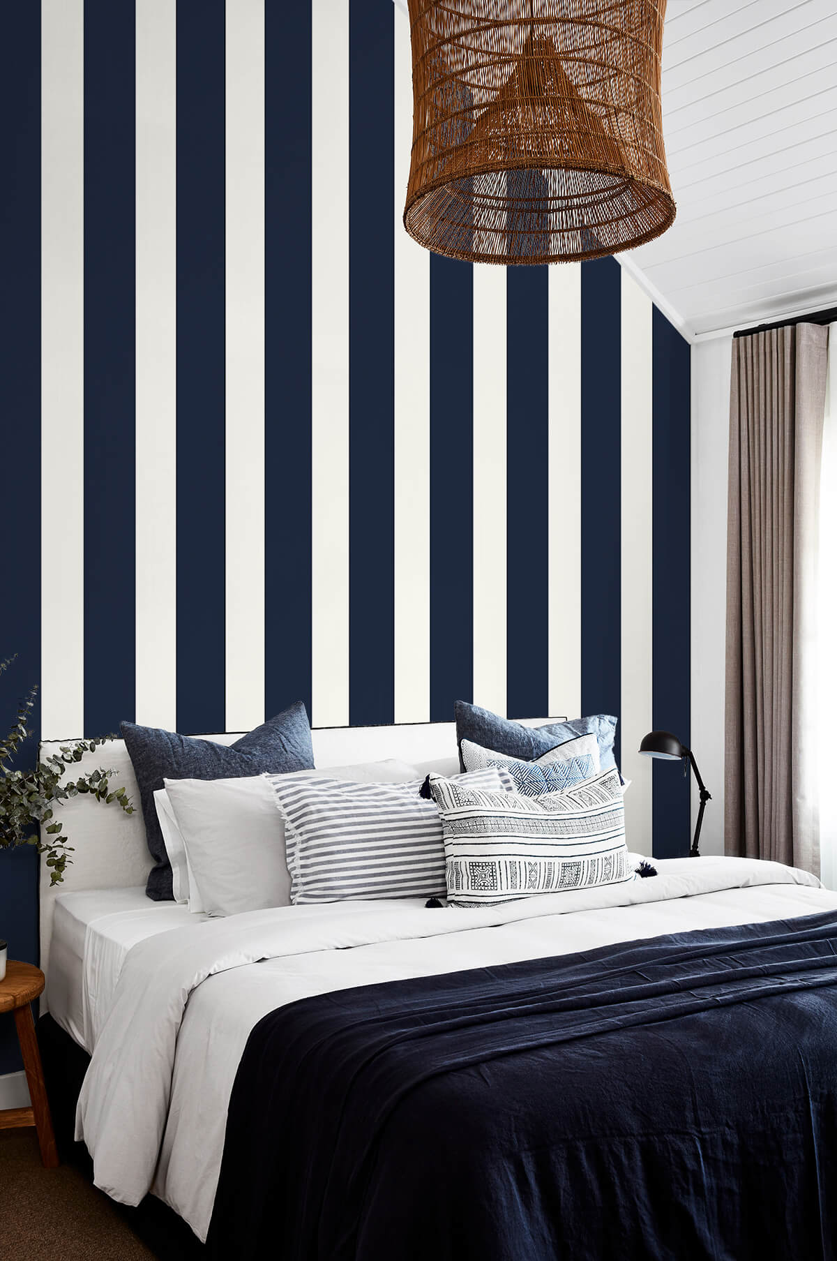 Lillian August LN20402 Wallpaper - Eade's Wallpaper & Fabric