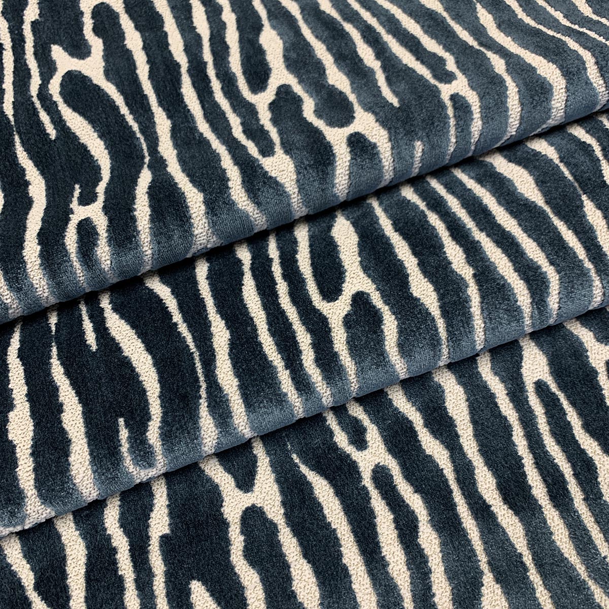 Eade’s MAZEN LAKE LAKE