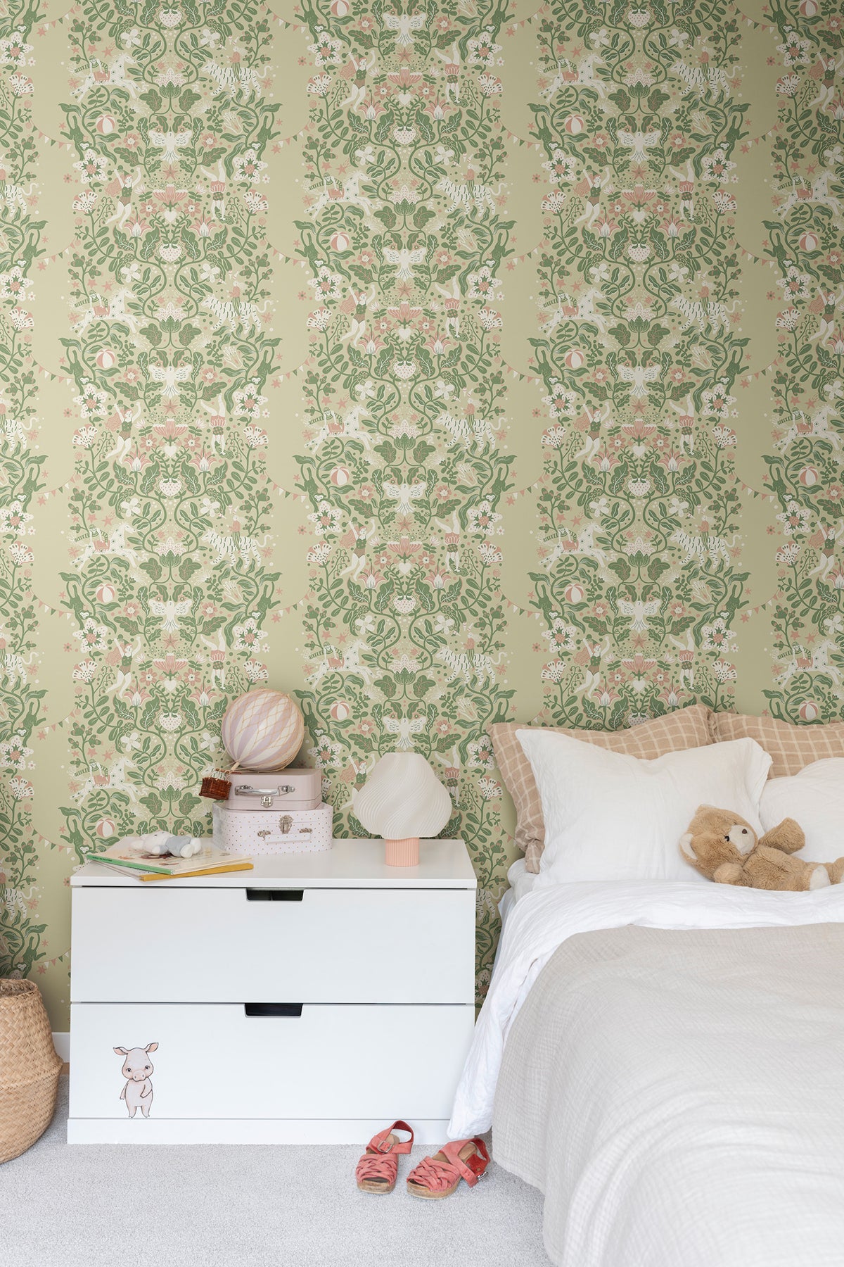 Eade’s Cirkus Light Green