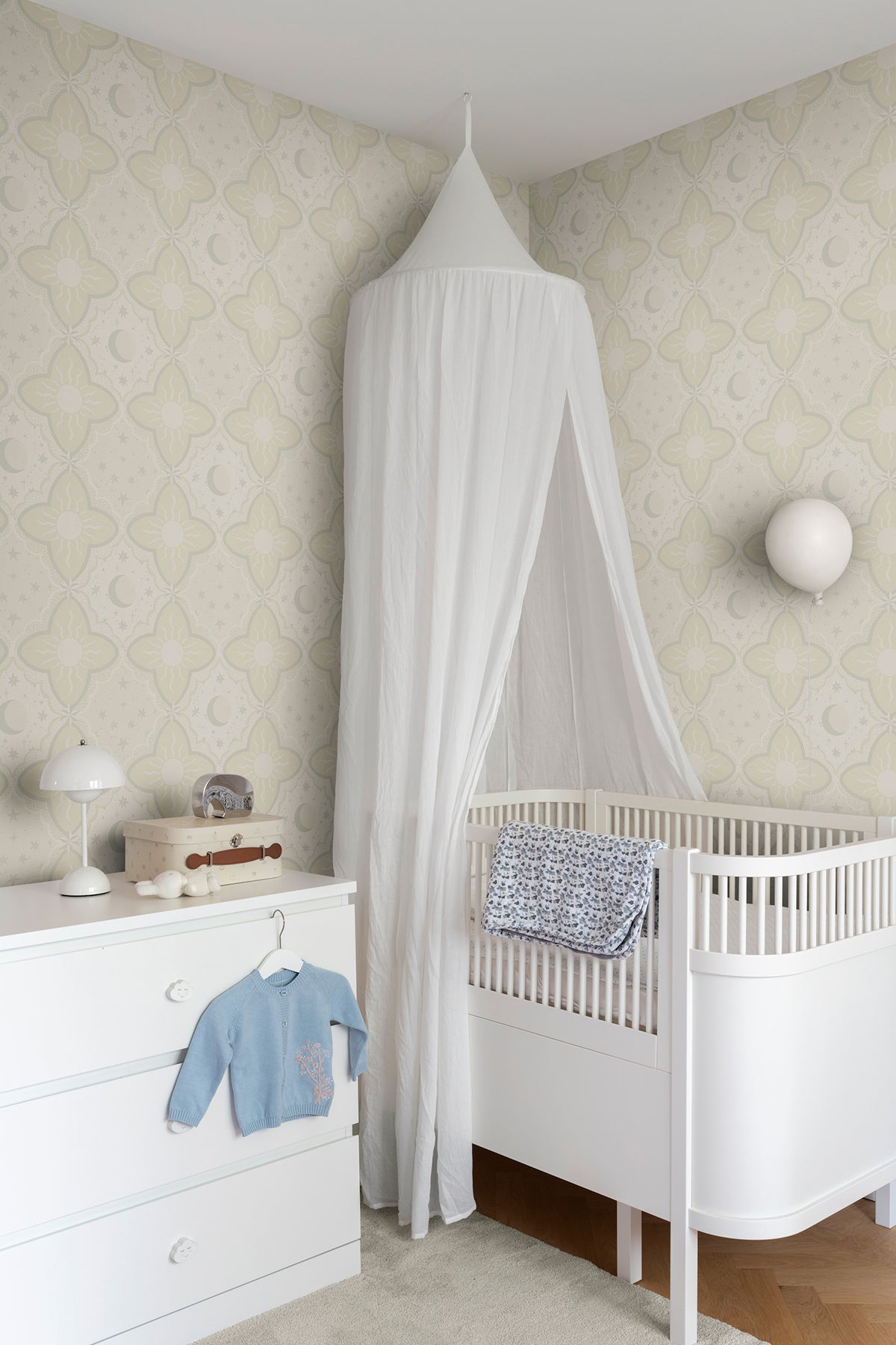 Eade’s Sol & Mane Beige