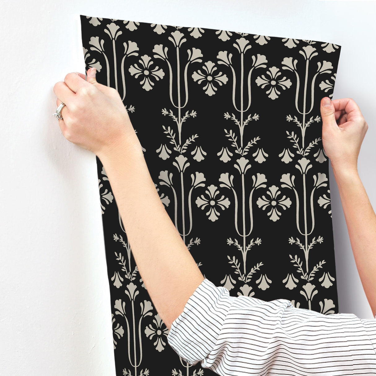 Magnolia Home MF4803 Lydia Black Wallpaper