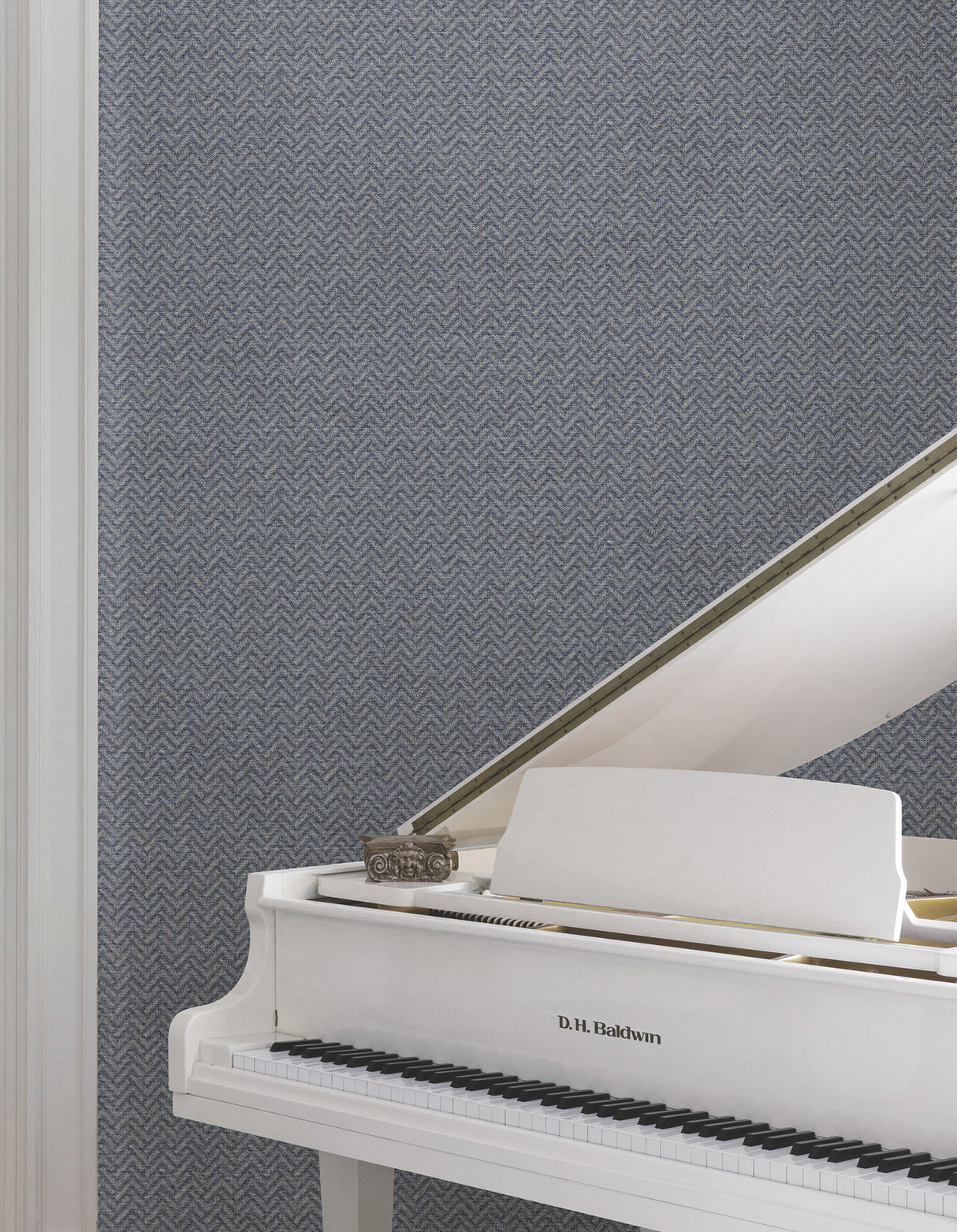 Ronald Redding MX9675 Regent Navy Wallpaper - Eade's Wallpaper