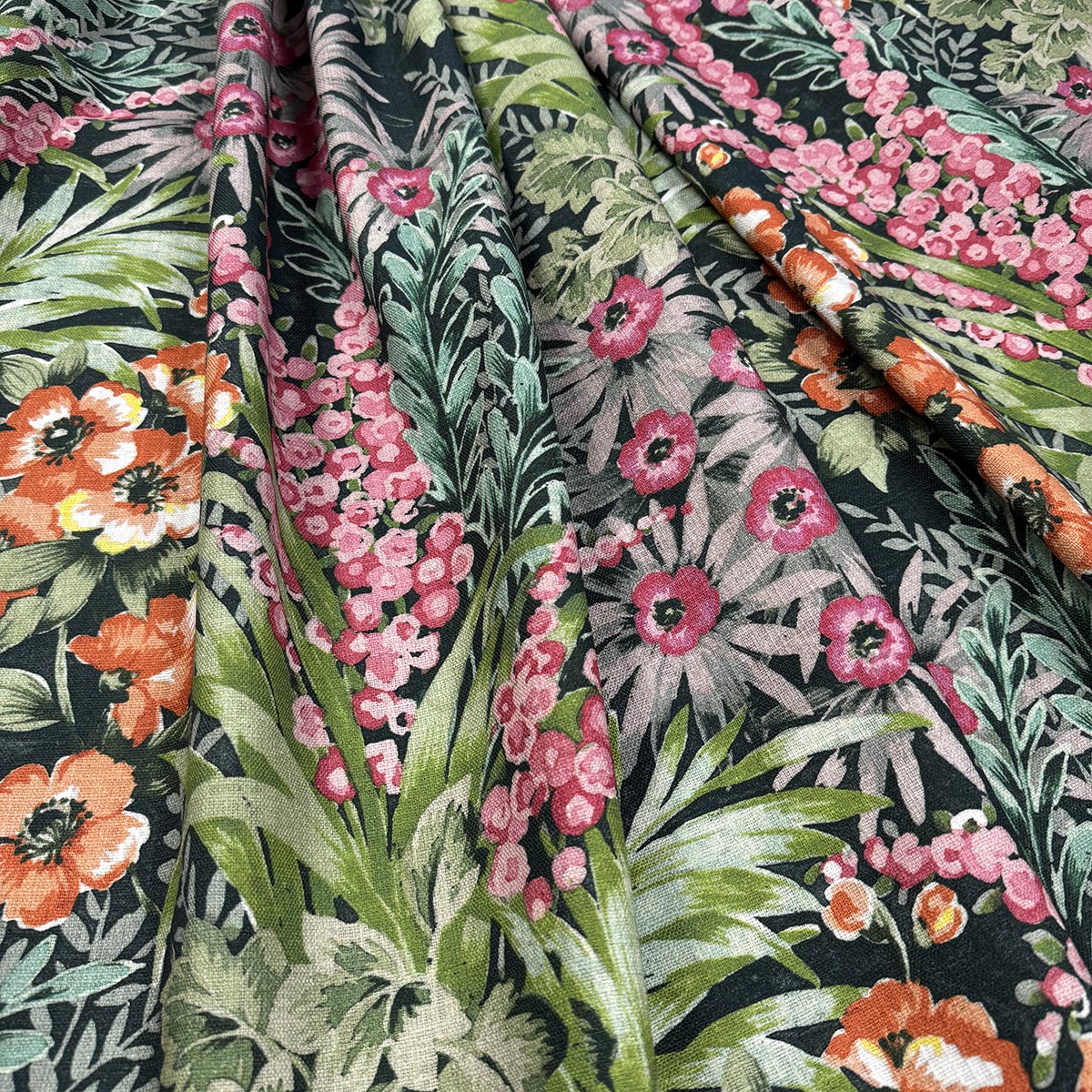 Eade’s NASHIN BLOOMS BLOOMS