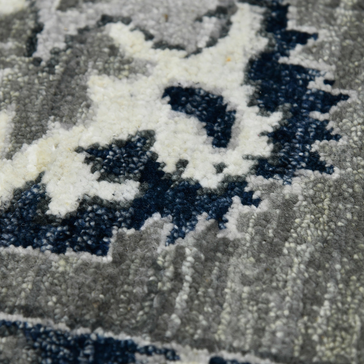 Amer Rugs NUI-20 Nuit Arabe Classic Bordered Area Rug