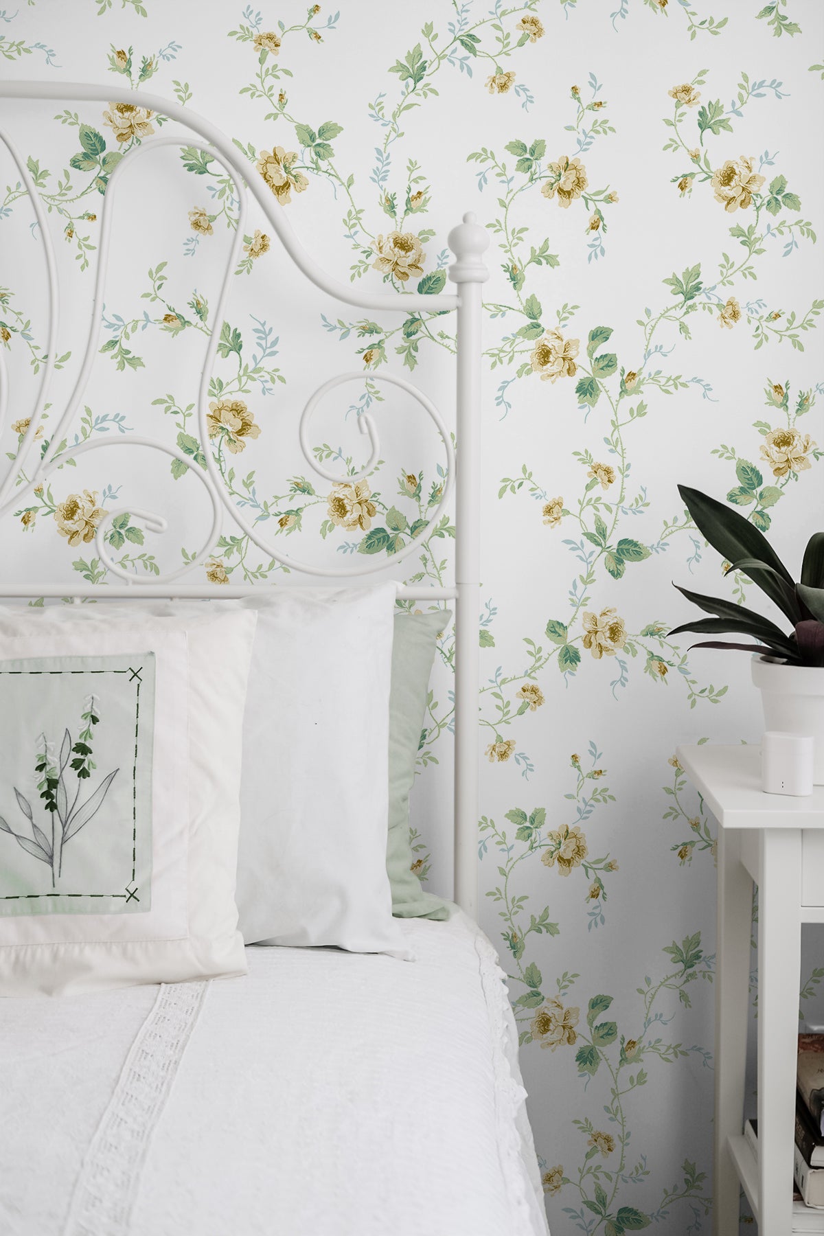 NextWall NW50403 Peek & Stick Wallpaper - Eade's Wallpaper & Fabric