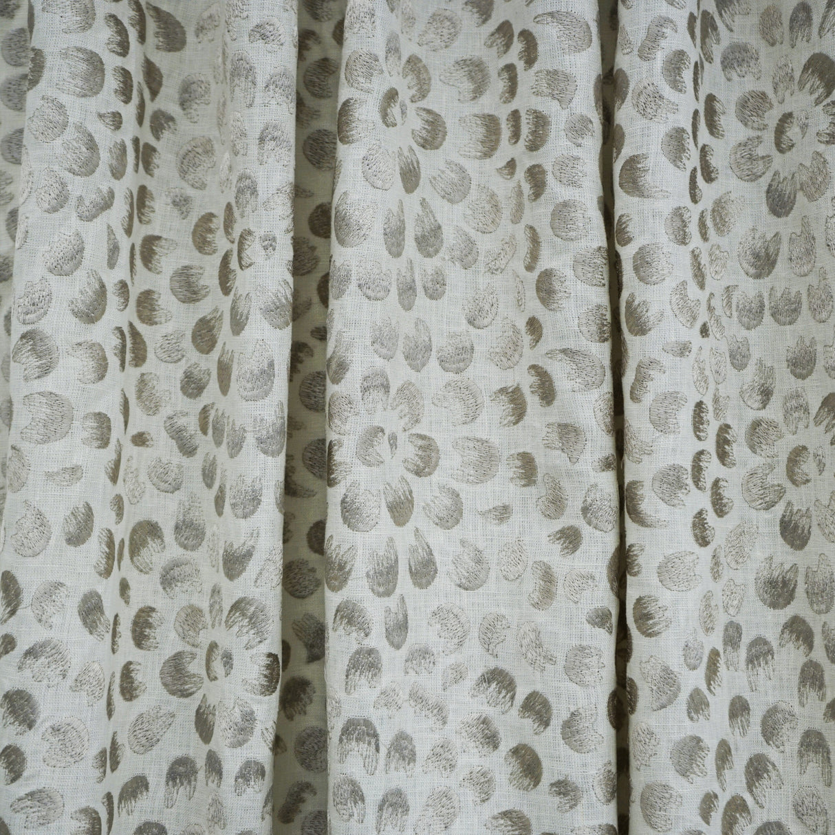 JF Studio 92-SJ101 PEONY Fabric - Eade's Wallpaper & Fabric