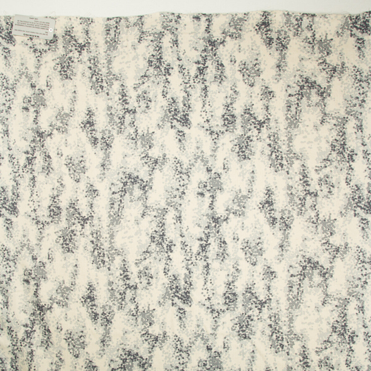 KRAVET COUTURE PLEIN AIR.515.0 PLEIN AIR HERON Fabric - Eade's Wallpaper