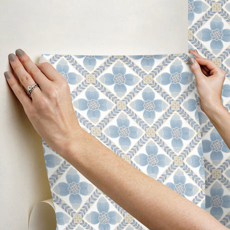 York PSW1585RL Mimi Premium Peel + Stick Wallpaper - Eade's Wallpaper