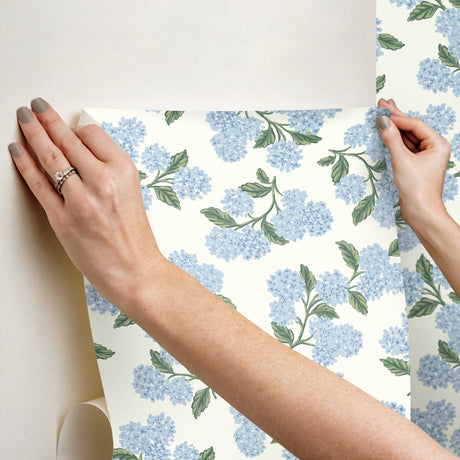 Eade’s Hydrangea Blue & White