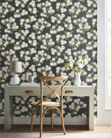 Eade’s Hydrangea Black & White