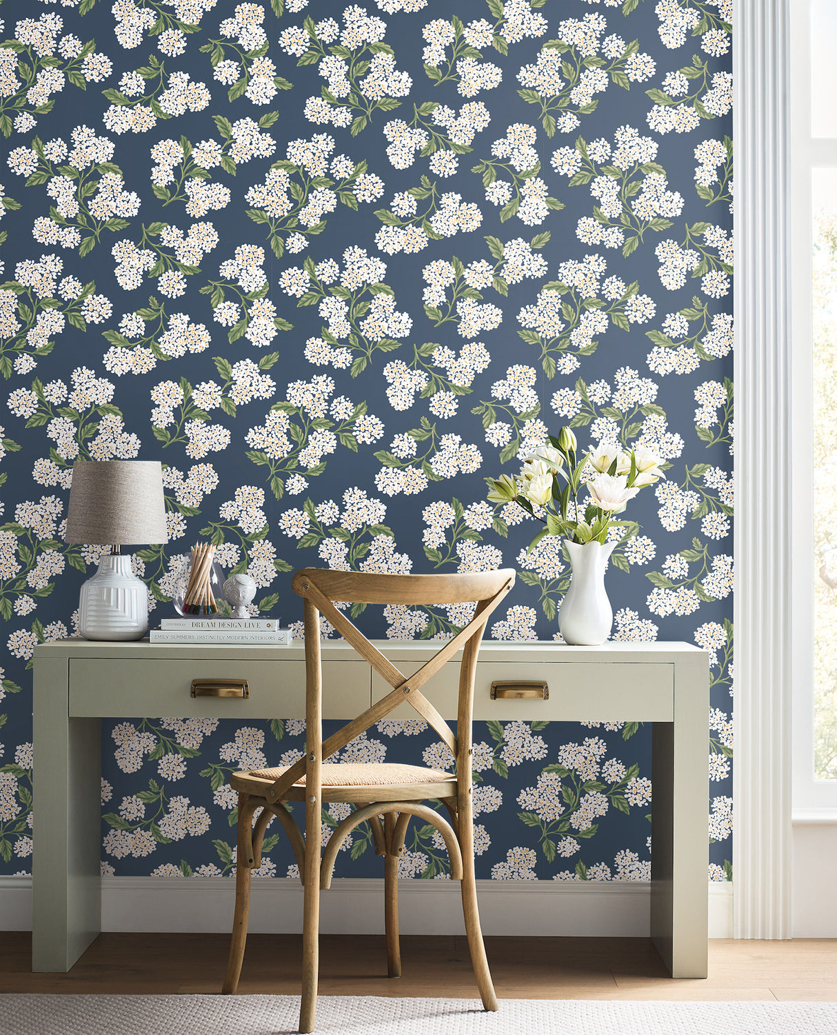 Eade’s Hydrangea Navy & White