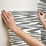 Eade’s Flamed Zig Zag Black