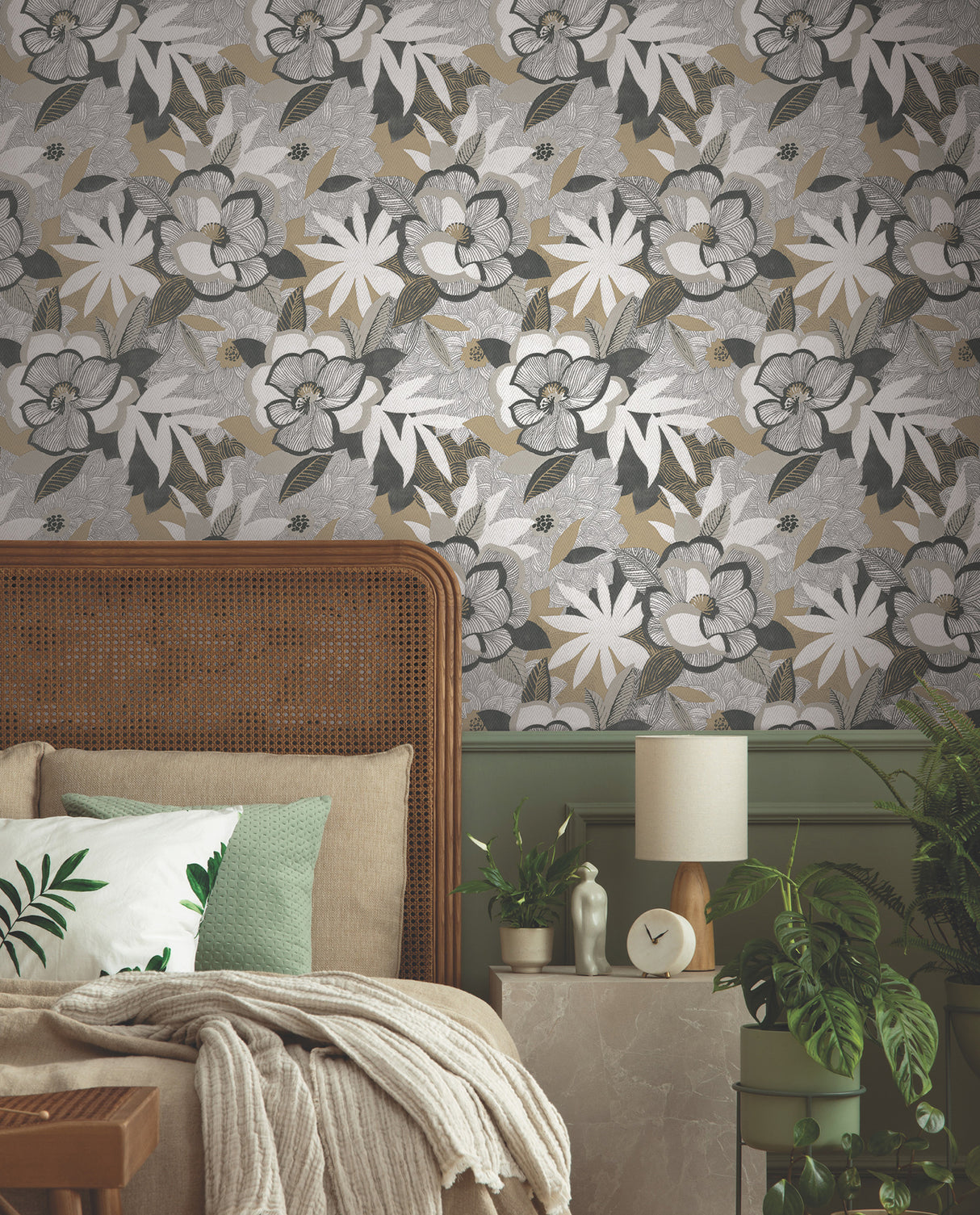 York Wallcoverings PSW1698RL Fantasium Black Floral Peel + S