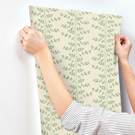 Rifle Paper Co. RF7423 Climbing Vine Linen Wallpaper