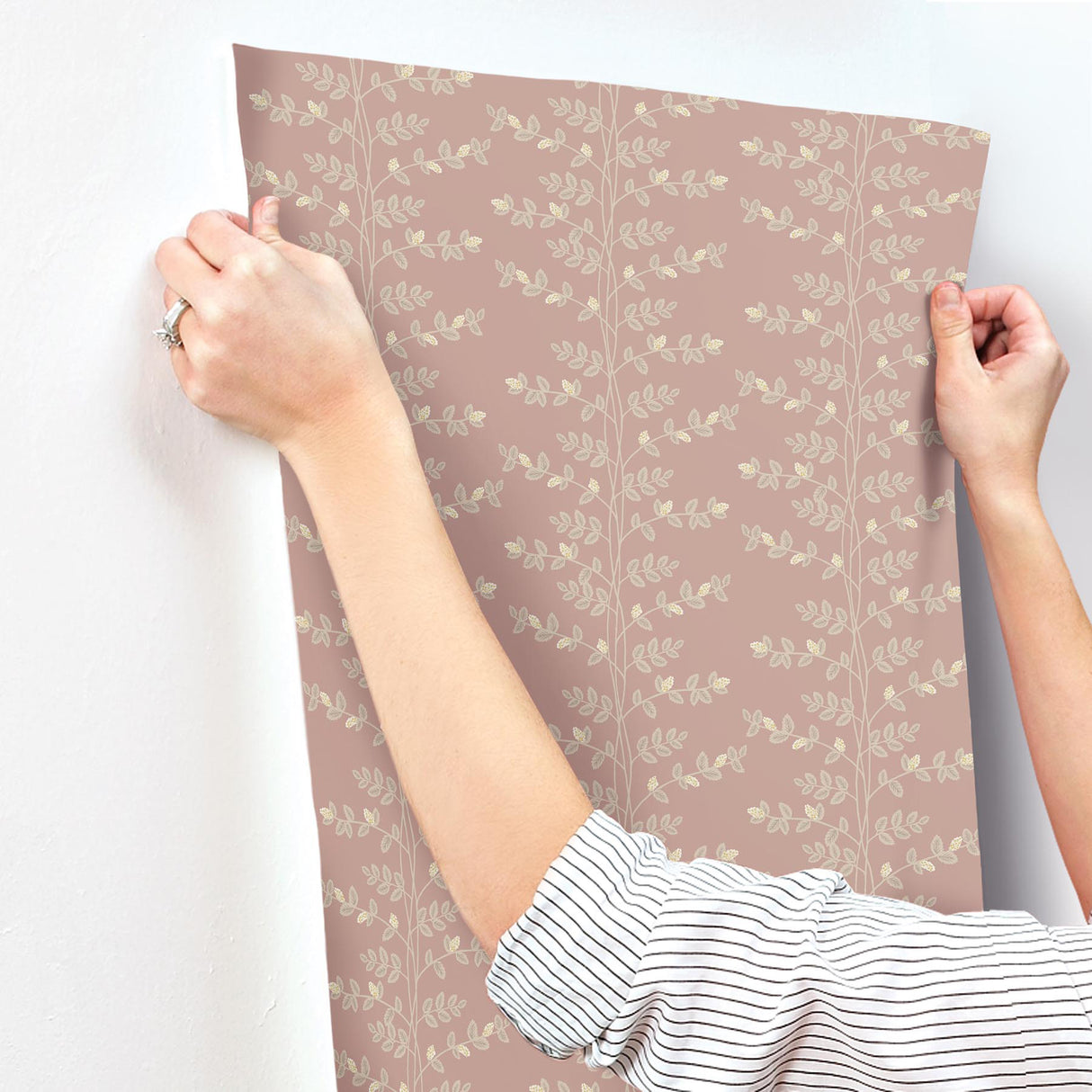 Rifle Paper Co. RF7426 Climbing Vine Rose Wallpaper