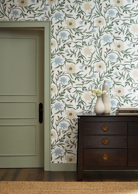 Rifle Paper Co. RF7431 Aster White Wallpaper