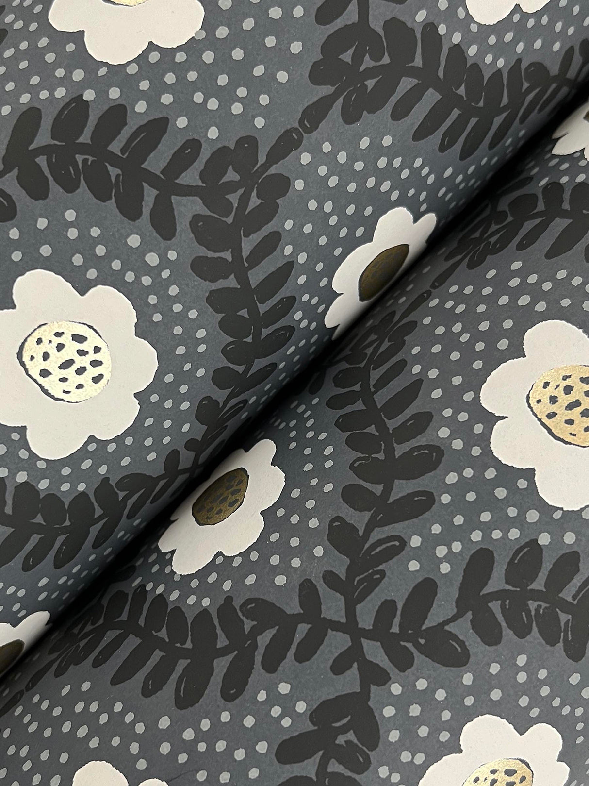Rifle Paper Co. RF7442 Emma Black Wallpaper