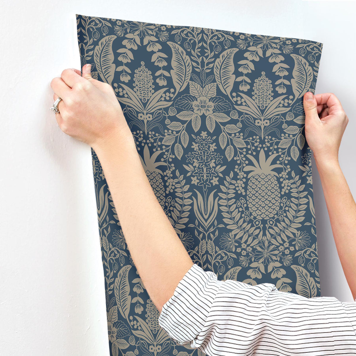 Rifle Paper Co. RF7486 Pineapple Damask Navy Wallpaper