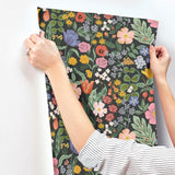 Rifle Paper Co. RF7491 Blossom Black Wallpaper