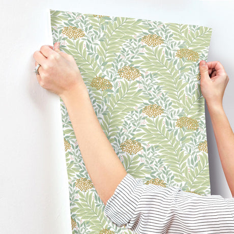 Rifle Paper Co. RF7501 Highgrove White Wallpaper