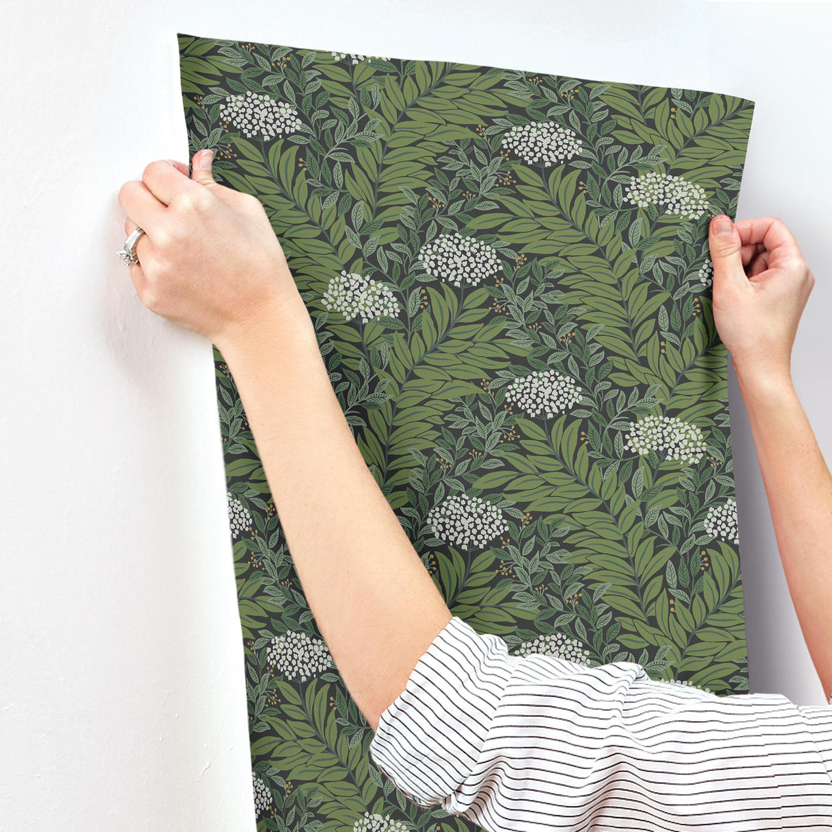 Rifle Paper Co. RF7504 Highgrove Black Wallpaper
