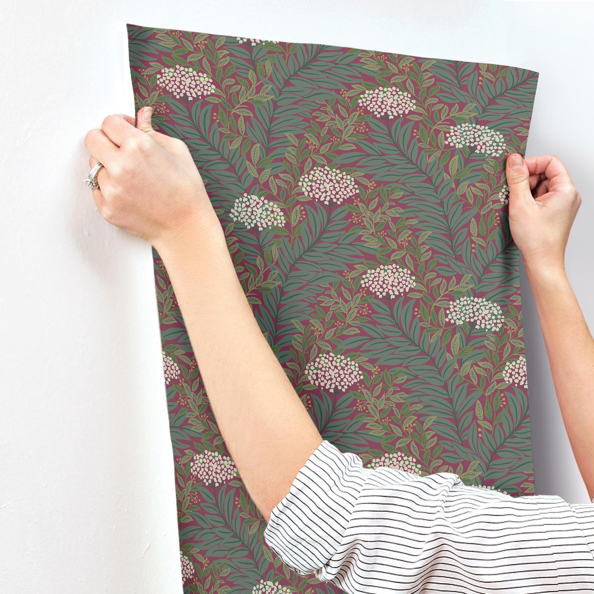 Rifle Paper Co. RF7506 Highgrove Burgundy Wallpaper