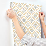 Rifle Paper Co. RF7511 Estee Garden Gold Wallpaper