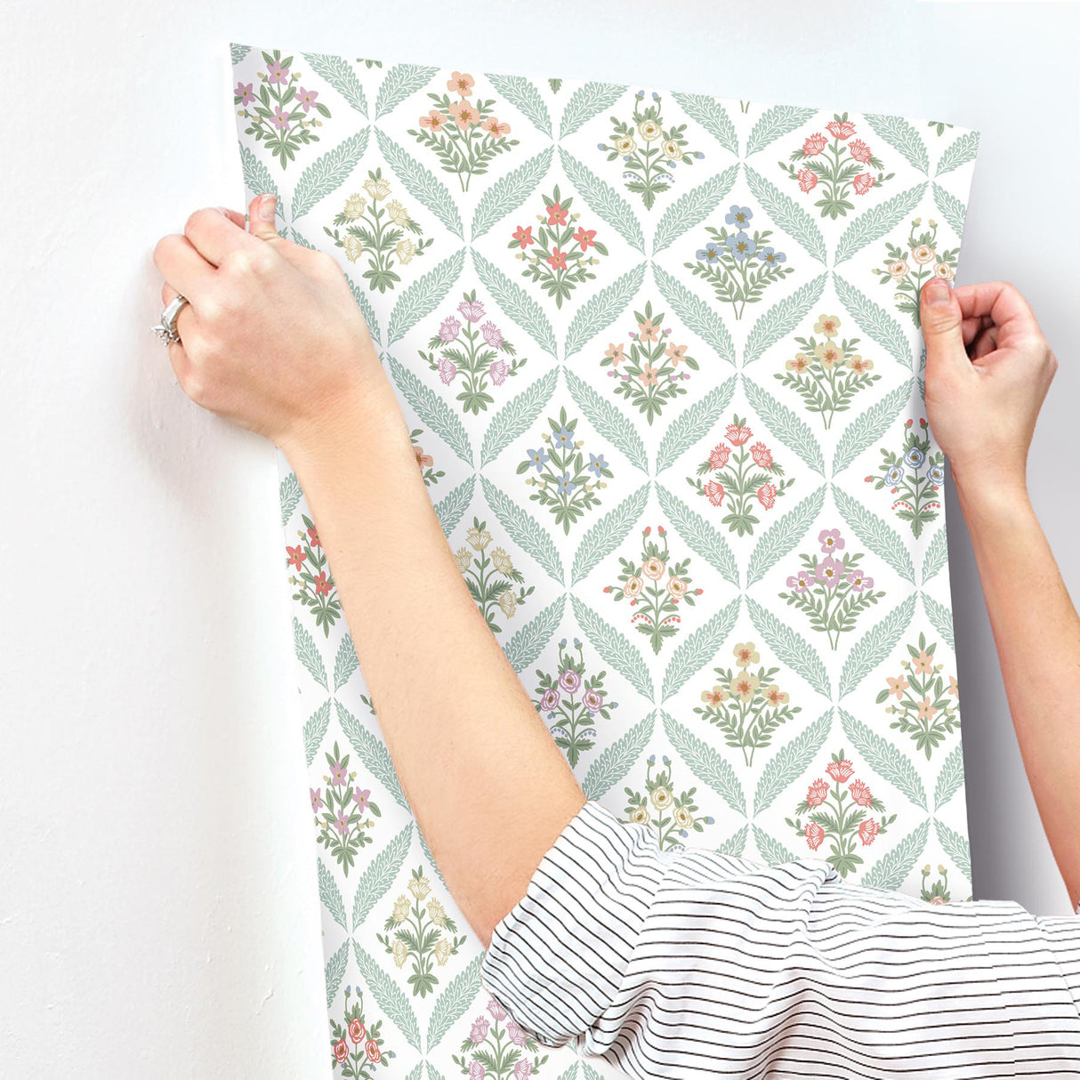 Rifle Paper Co. RF7512 Estee Garden Pastel Wallpaper