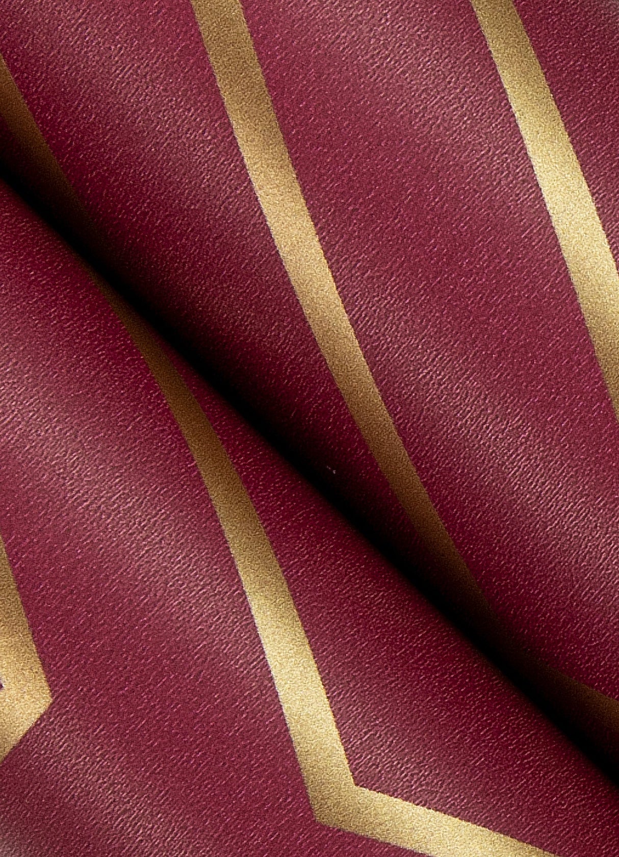 Rachel Zoe RZS4527 Burgundy Ramsey Peel & Stick Wallpaper