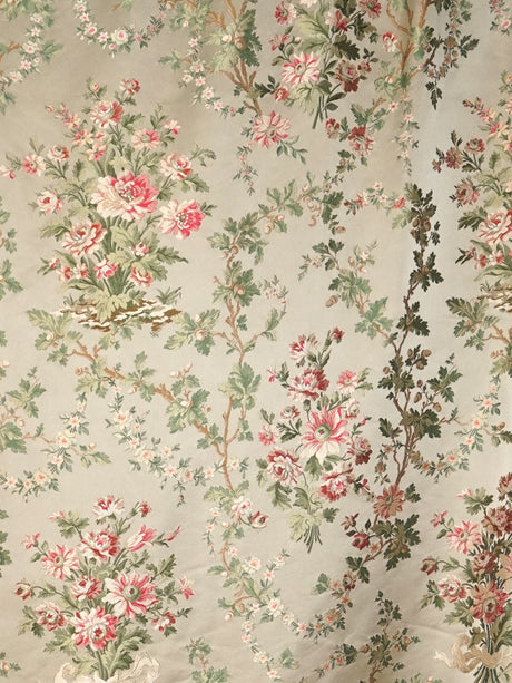 Scalamandre SB 00112866 CREAM ROSE LA BELLE JARDINIERE Fabric - Eade's Wallpaper