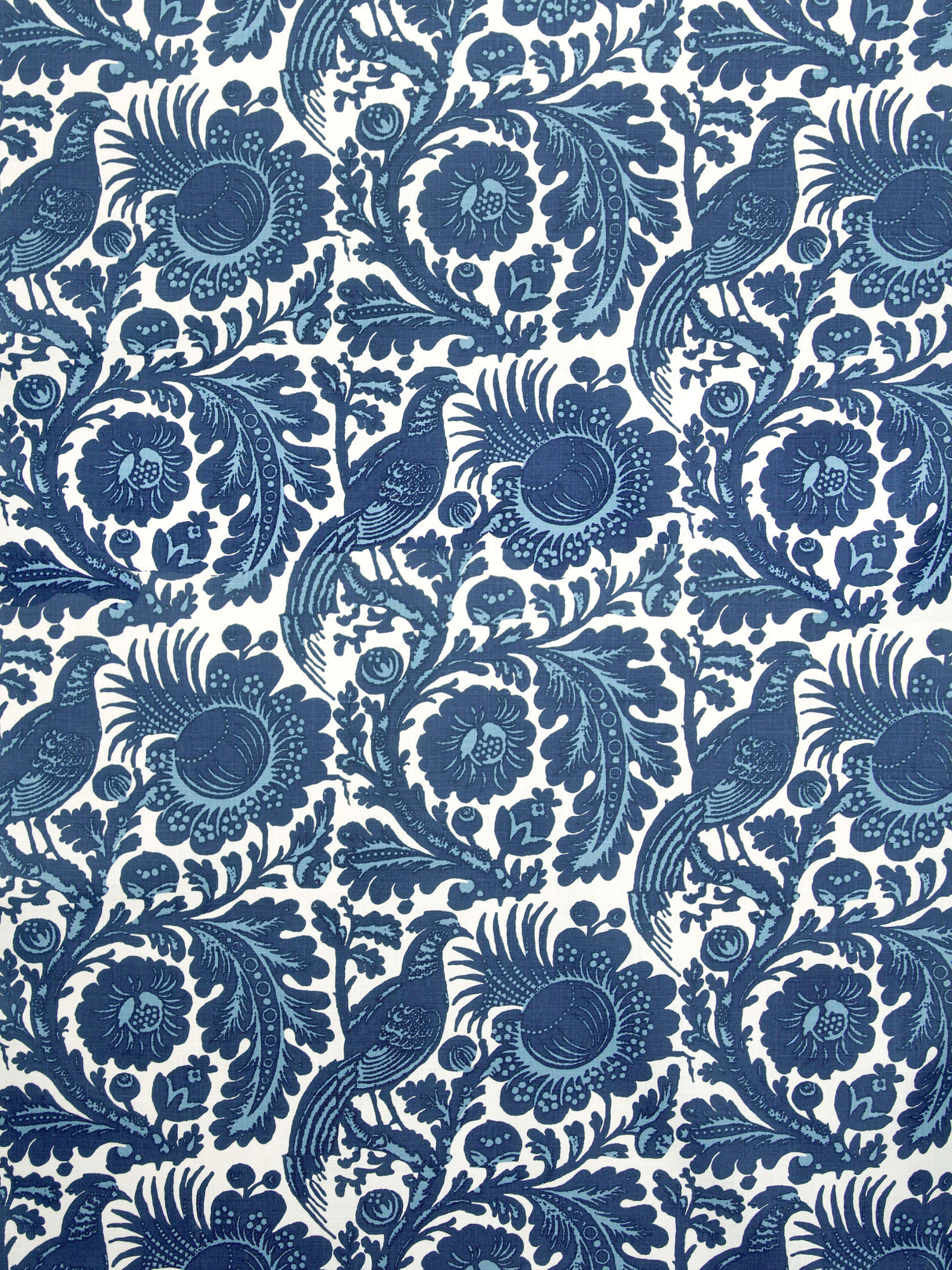 Scalamandre SC 000136389 LIGHT & DARK BLUE ON WHITE SPOLETO - OUTDOOR Fabric - Eade's Wallpaper