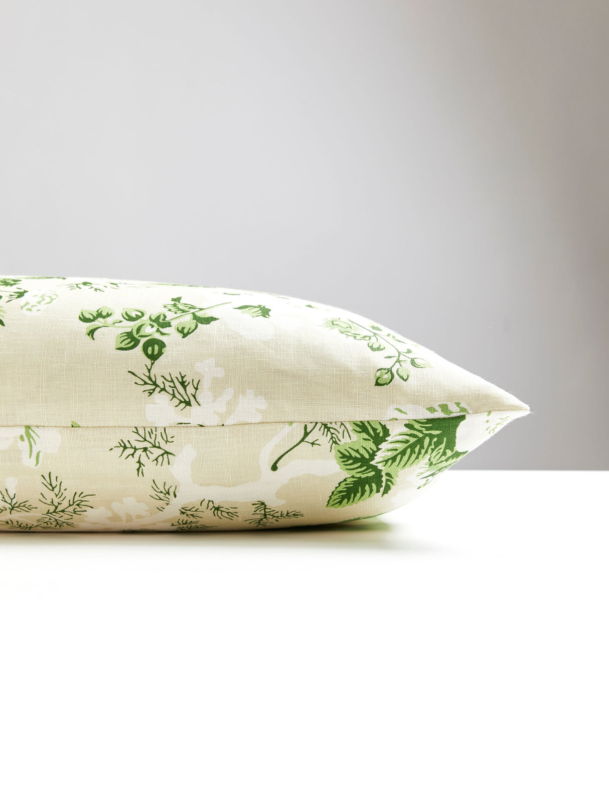 Scalamandre SC 0001ASCLPILL ASCOT LINEN PRINT PILLOW - Pillo