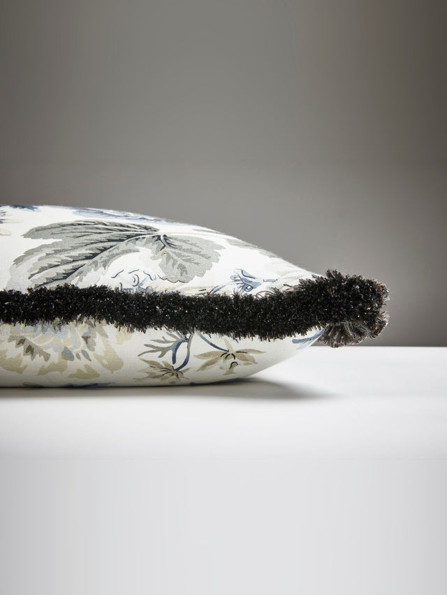 Scalamandre SC 0001HIGHPILL HIGHGROVE LINEN PRINT PILLOW - P