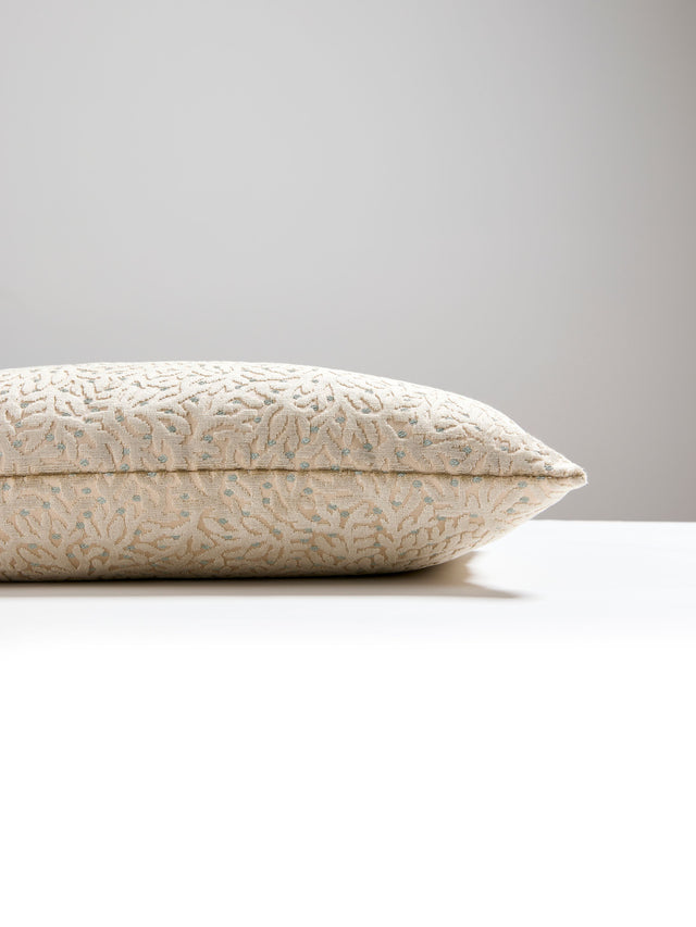 Scalamandre SC 0001LBDK27077 CORALLINA VELVET PILLOW - Pillo
