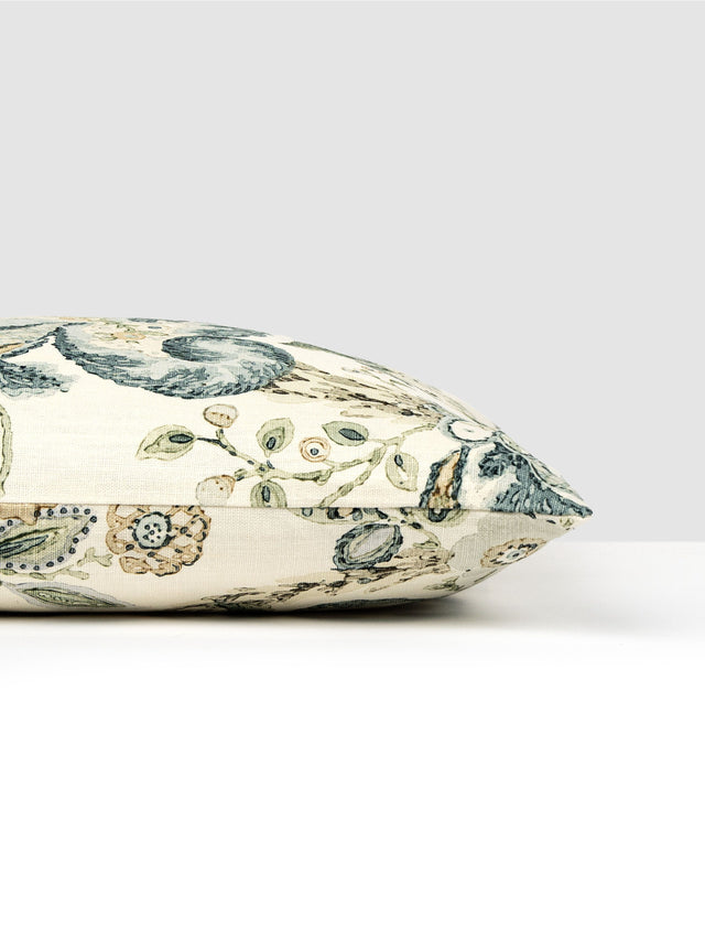 Scalamandre SC 0001SDDK16603 CUMBRIA HAND BLOCK PILLOW - Pil