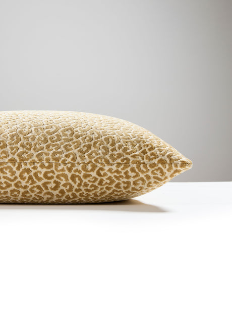 Scalamandre SC 0001SDDK27037 PANTHERA VELVET PILLOW - Pillow