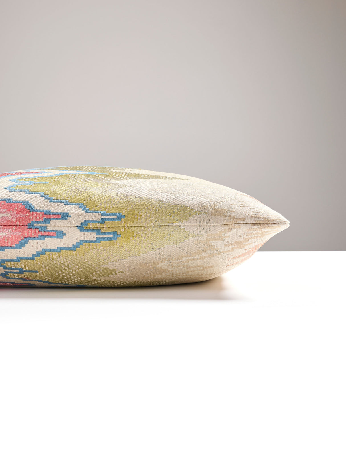 Scalamandre SC 0001SDDK27070 BARGELLO PILLOW - Pillow Collec