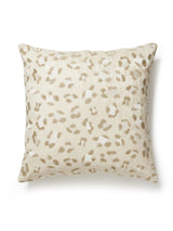 Scalamandre SC 0001SDDK27075 BRODERIE LEOPARD PILLOW - Pillo