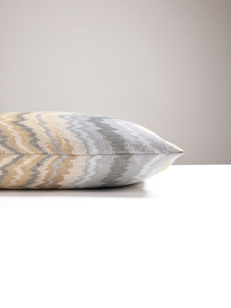 Scalamandre SC 0001SDDK27096 BERGAMO EMBROIDERY PILLOW - Pil