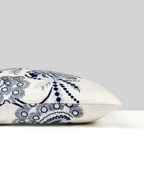 Scalamandre SC 0001SDDK27162 ANNELISE EMBROIDERY PILLOW - Pi