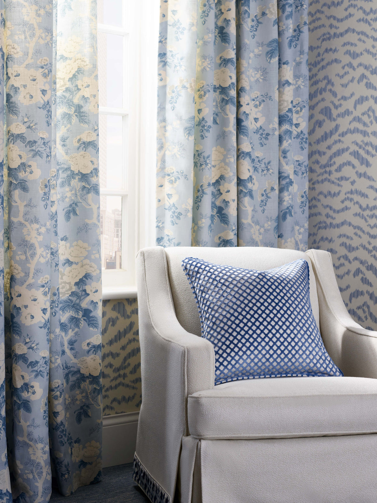Scalamandre SC 000216602 SKY ASCOT LINEN PRINT Fabric - Eade's Wallpaper