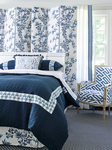 Scalamandre SC 000216608 PORCELAIN JARDIN DE CHINE PRINT Fabric - Eade's Wallpaper