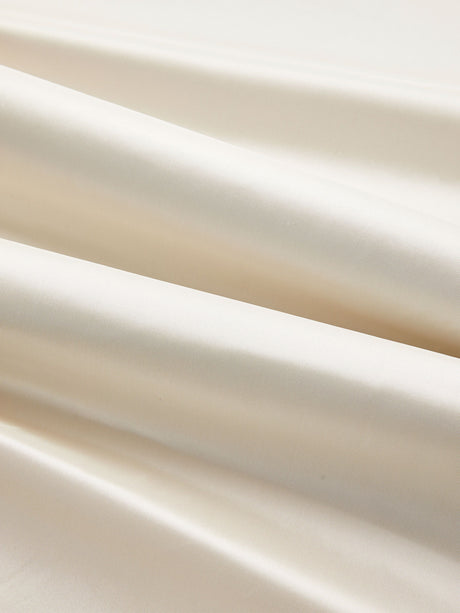 Scalamandre SC 000227250 SNOWFALL OLYMPIA SILK TAFFETA Fabric - Eade's Wallpaper