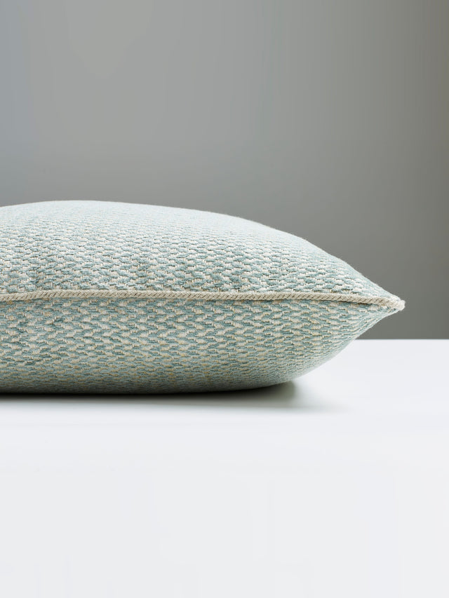 Scalamandre SC 0002CORTNPILL CORTONA CHENILLE PILLOW - Pillo