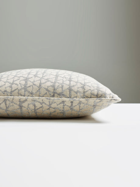 Scalamandre SC 0002KANOPILL KANOKO PILLOW - Pillow Collectio