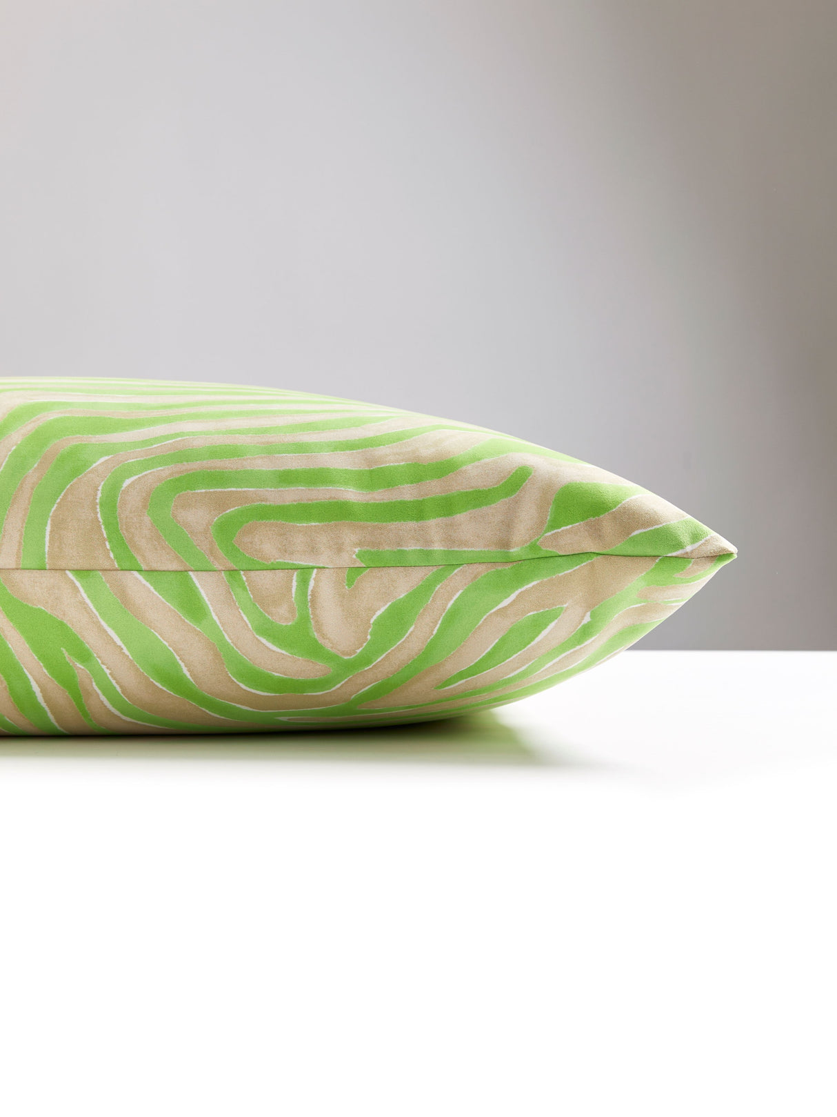 Scalamandre SC 0002KENYPILL KENYA FAUX SUEDE PILLOW - Pillow