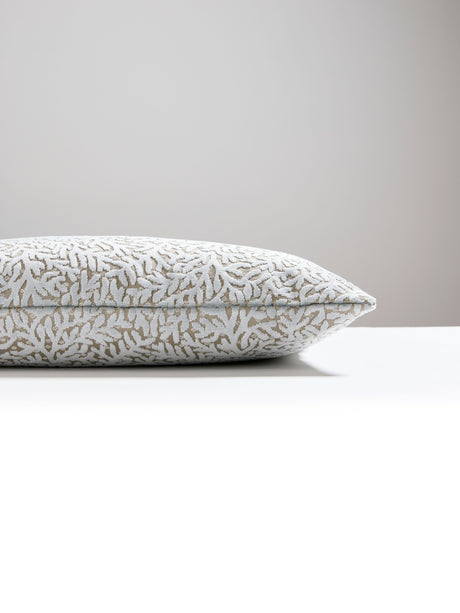 Scalamandre SC 0002LBDK27077 CORALLINA VELVET PILLOW - Pillo