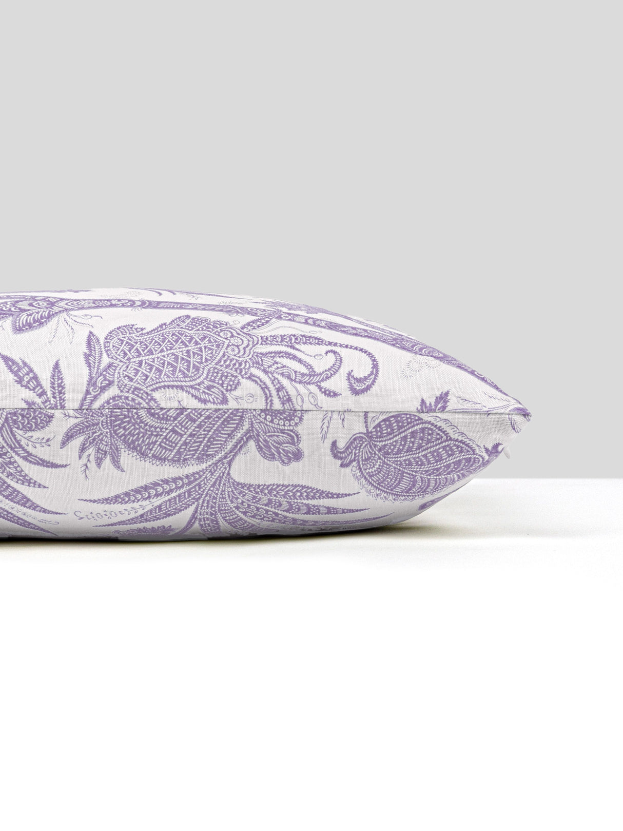 Scalamandre SC 0002SDDK16575 BALINESE PEACOCK PILLOW - Pillo