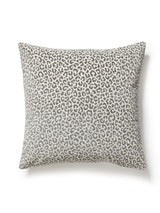 Scalamandre SC 0002SDDK27037 PANTHERA VELVET PILLOW - Pillow