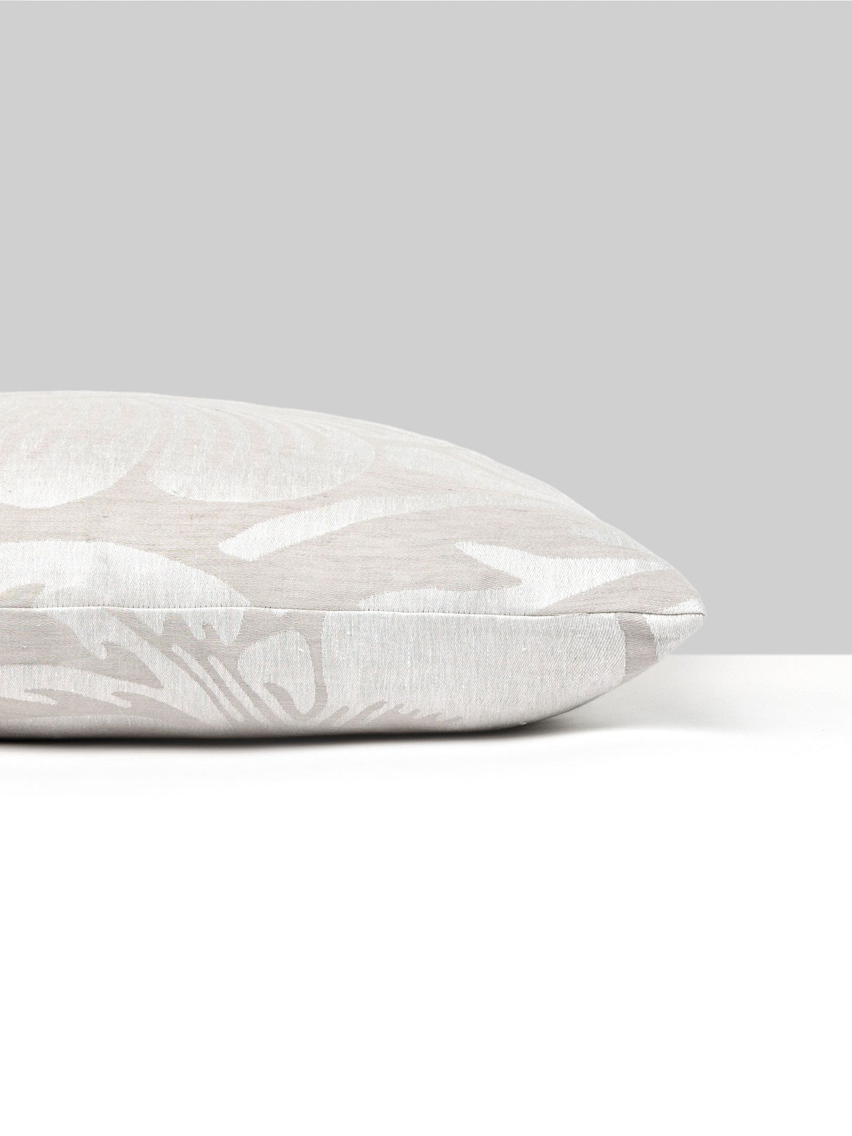 Scalamandre SC 0002SDDK27131 DECO FLOWER PILLOW - Pillow Col